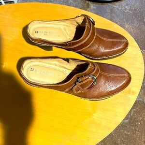 Naturalizer slip on shoes